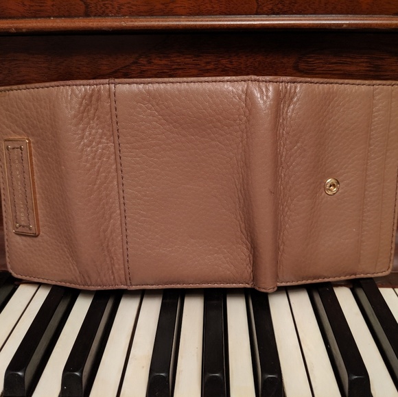 Marc By Marc Jacobs Wallet - Picture 4 of 8